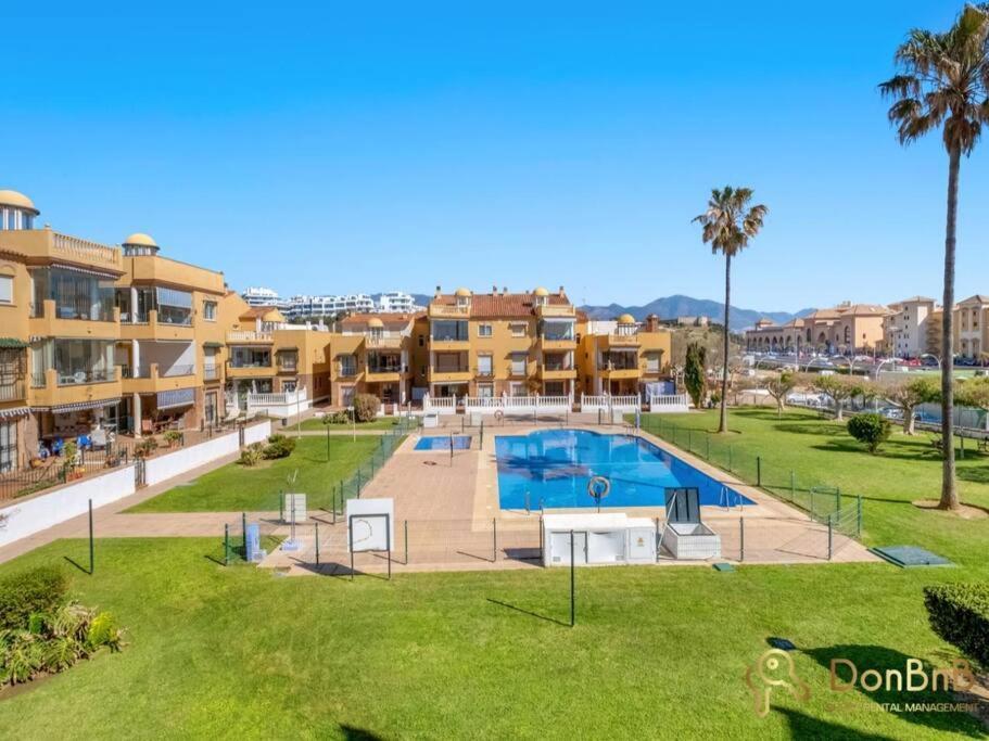 Apartamento Cerca De La Playa En Las Lagunas De Mijas Fuengirola Exteriör bild